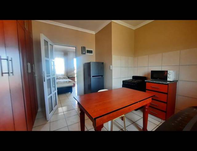 1 BEDROOM PROPERTY TO RENT IN TRENANCE MANOR